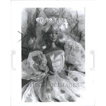 1992 Press Photo Barbie Doll/Doll Dress/Toys - RRU08399