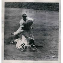 1950 Press Photo Bobby Thomson of New York Giants, Roy Smalley of Chicago Cubs