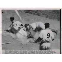 1952 Press Photo Giant Don Mueller Out At Home On Tag By Cub Bruce Edwards