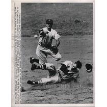 1951 Press Photo Gerry Coleman fires ball to 1st, Fred Hatfield slides