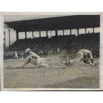 1931 Press Photo Red Sox Wastler safe at 3rd vs Braves in exhibition game