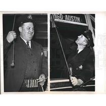 1945 Press Photo Fireman Joseph J. Schober, Patrolman George Krull, Chicago