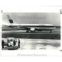 1983 Press Photo New United Airlines 767 at Hopkins Airport
