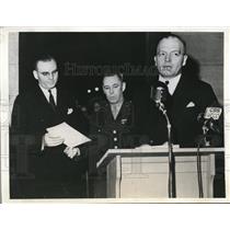 1943 Press Photo Harold Stassen Resigns, Lt. Gov. Ed Thye, Maj. Gen. E, Walsh