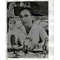 1970 Press Photo Viet Cong Foreign Minister Nguyen Thi Binh in Press Conference