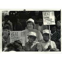1984 Press Photo Rally at Bd of Edu to urge Junior High School pupils - cva76117