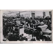 1945 Press Photo Juan Antonio Rio at mass funeral in Chile for 422 dead miners