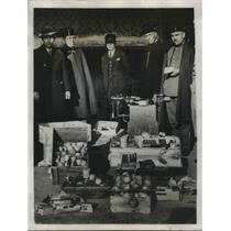 1933 Press Photo Police of Barcelona discovered a secret arsenal of Bomb