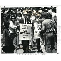 1987 Press Photo Jesse Jackson and NABET members marched in front of channel 3
