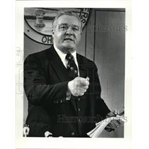 1982 Press Photo Francis Gaul Councilman at District 4 during News conference.
