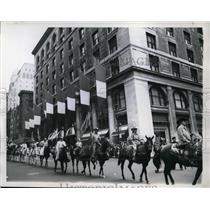 1959 Press Photo New York Rodeo participants parade down Fifth Avenue NYC