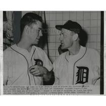 1952 Press Photo Pitcher Art Houtteman and Detroit manager Red Rolfe.