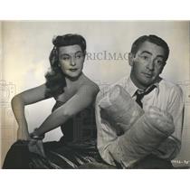 1948 Press Photo Paulette Goddard & McDonald Carey