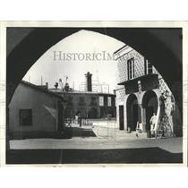1934 Press Photo Streets of the Spanish Villiage