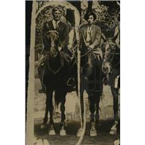 1918 Press Photo Charles E Miller riding academy master - neo20392