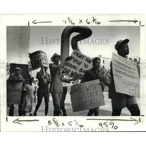 1990 Press Photo Cleveland State University-demonstration - cvb25137