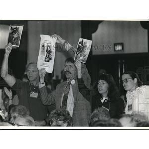 1992 Press Photo Members of an audience of relatives of Vietnam POW-MIAs