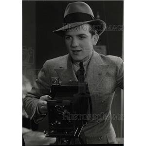1933 Press Photo Actor Eric Linden - RRW78641