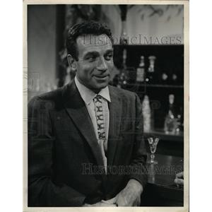 1959 Press Photo Dane Clark Joe Average American Actor - RRW21025