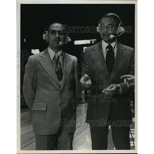 1977 Press Photo Dick Enberg and Billy Packer, Sportscasters - mjt01992