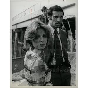 1975 Press Photo Actor T Lo Bianco P Duke Police Story - RRW18227
