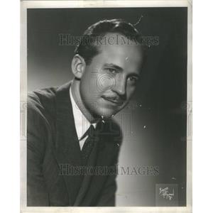 1948 Press Photo Dwight Weist Radio Voice Actor