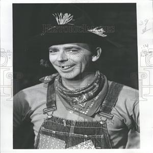1969 Press Photo Ken Berry Actor Scarecrow Mayberry