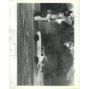 1983 Press Photo Santa Fe Speedway Auto Stunts - RRX96487