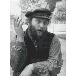 1969 Press Photo Ivan Rebrov Actor Fillder On Roof French Version Singer