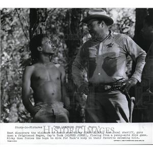 1969 Press Photo Kyle Johnson and Alfred Jones in "The Learning Tree" - orp16687