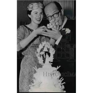 1956 Press Photo Phil Silvers With New Bride Evelyn Patrick - orp26952