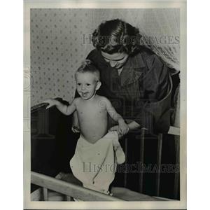 1939 Press Photo "Sandy" with Mrs. Rny Henville  - nee00218