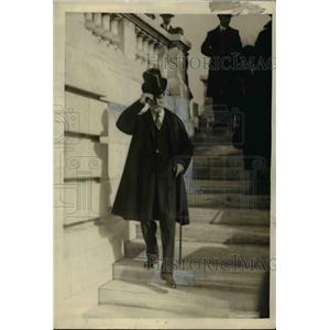 1921 Press Photo Charles E. Hughes, Secretary of State Leaving D.A.R Hall