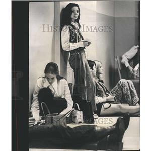 1969 Press Photo Auditioning for Hair