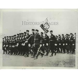 1934 Press Photo King Alexander Guards passing in review in Belgrade - nef67869