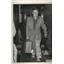 1959 Press Photo Actor Arthur Godfrey leaving his apartment in New York