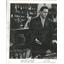 1947 Press Photo Actor Edmund Brien Scene Web - RRW36535