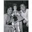 1954 Press Photo Bridget Duff with her parents, Ida Lupin and Howard Duff