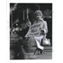 1991 Press Photo Mary DeAnda protests Outside Abortion Center, Houston