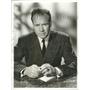 1957 Press Photo Lyle Bettger Court Last Resort Actor - RRW29645
