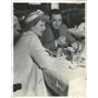 1935 Press Photo Whispers Romance Hollywood Link Lunch Nino Martini Operatic