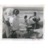 1963 Press Photo Actor James Whitmore & Kim Kokich Are Filmed At Belleair Beach
