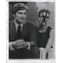 1969 Press Photo Mike Douglas and Tisha Sterling on CBS Playhouse The Experiment