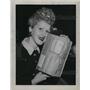 1944 Press Photo Miss Cecilia Lola with Christmas Mail