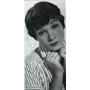 1955 Press Photo Shirley MacLaine Stars In Artists And Models - orx00144