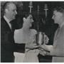 1947 Press Photo Alfred Lunt & Lynn Fontanne Celebrate 25th Wedding Anniversary