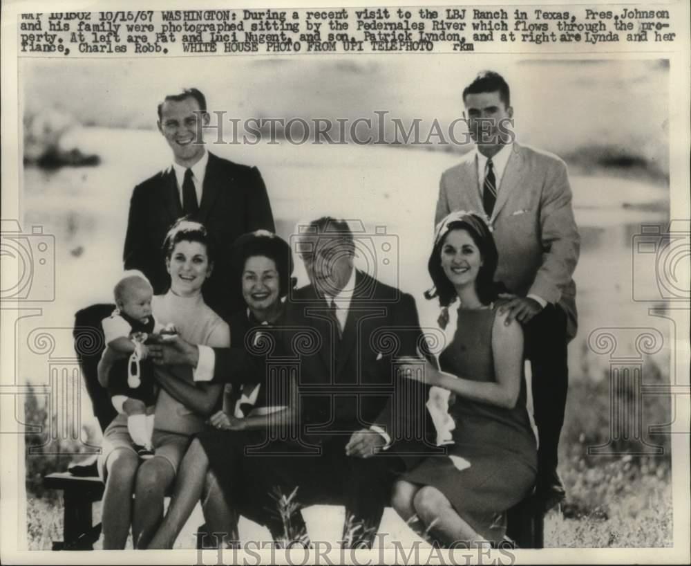 1967 Press Photo President Lyndon Johnson and family at LBJ Ranch