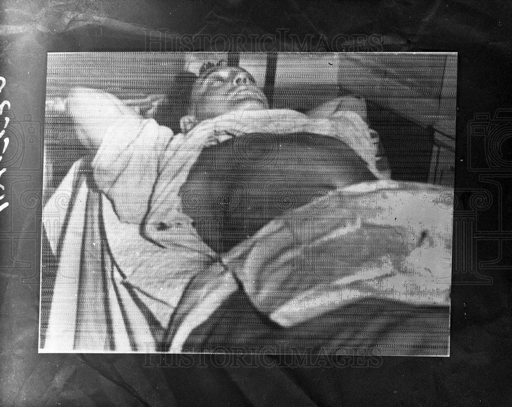 1935 4x5 Glass NEG “Dutch” Schultz Racketeer Hospital After